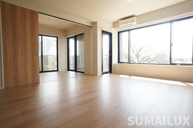 I.PROUD神水の内装