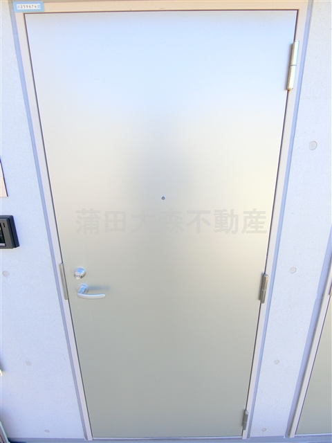 with-style糀谷の玄関