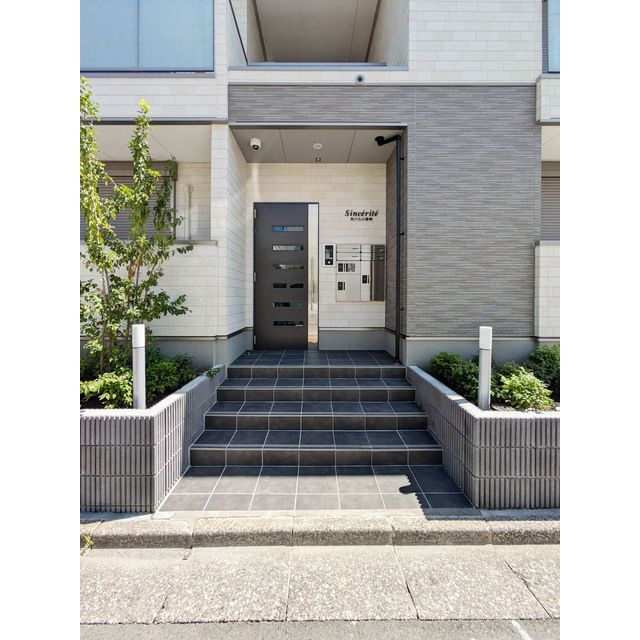 サンセリテ東が丘弐番館のエントランス