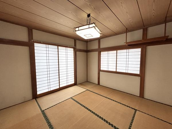  八戸市大字白銀町字雷の洋室