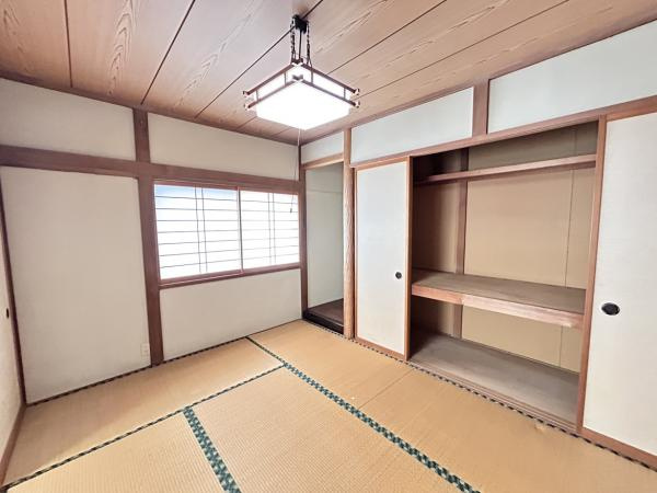  八戸市大字白銀町字雷の洋室