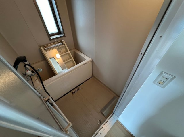 ラ・クルー横江C棟の浴室