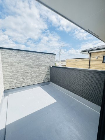 静岡市　駿河区　豊田　新築住宅　②号棟　３LDKのバルコニー|同施工会社の施工例写真（実際とは異なる場合があります）