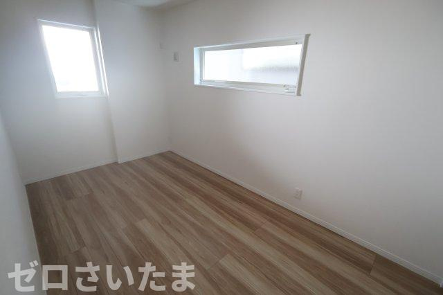 《仲介手数料無料》浦和区元町１丁目26-13新築一戸建てヴァローレの洋室|1階 5.52帖