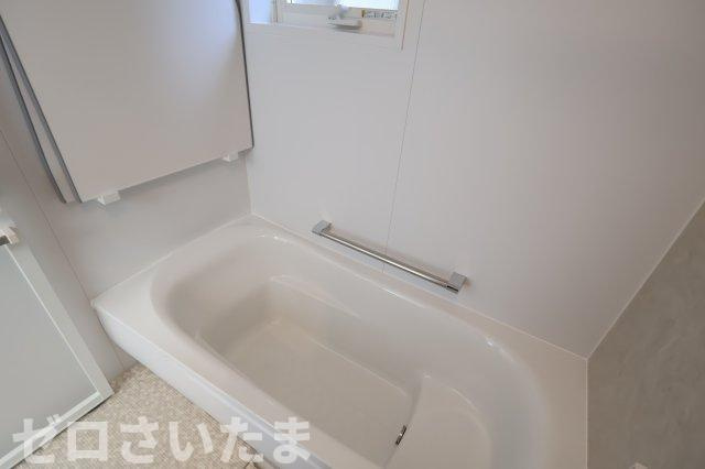 《仲介手数料無料》浦和区元町１丁目26-13新築一戸建てヴァローレの浴室