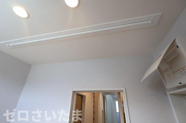 《仲介手数料無料》浦和区元町１丁目26-13新築一戸建てヴァローレのランドリースペース