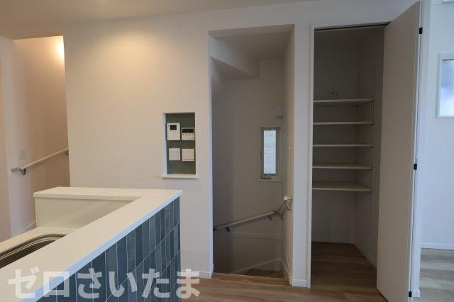《仲介手数料無料》浦和区元町１丁目26-13新築一戸建てヴァローレの収納