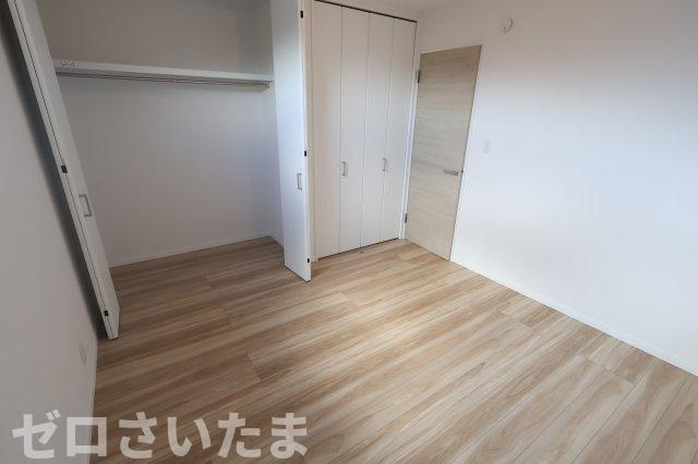 《仲介手数料無料》浦和区元町１丁目26-13新築一戸建てヴァローレの洋室|3階 6.12帖