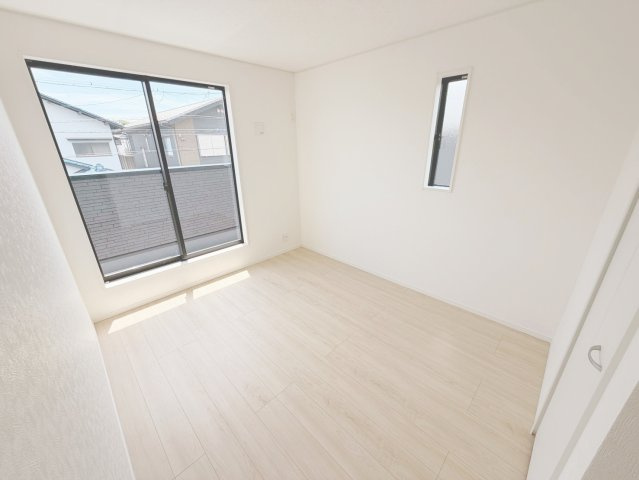 藤枝市上当間　第2／の洋室