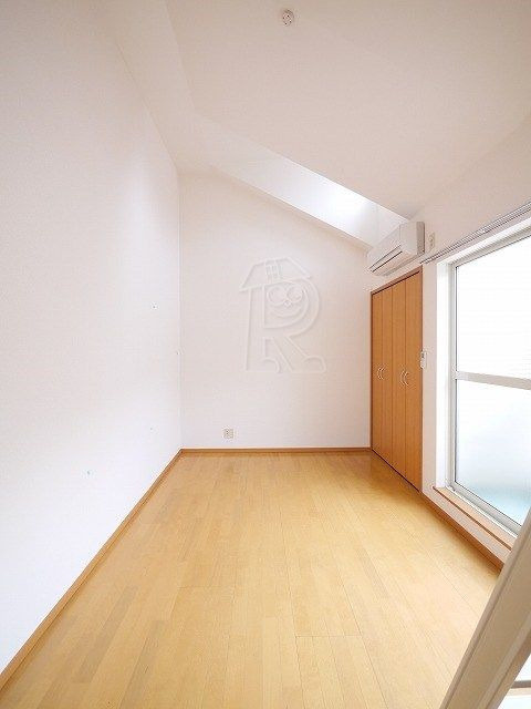 コンフォートベネフィス福大前Ⅲの居間・リビング