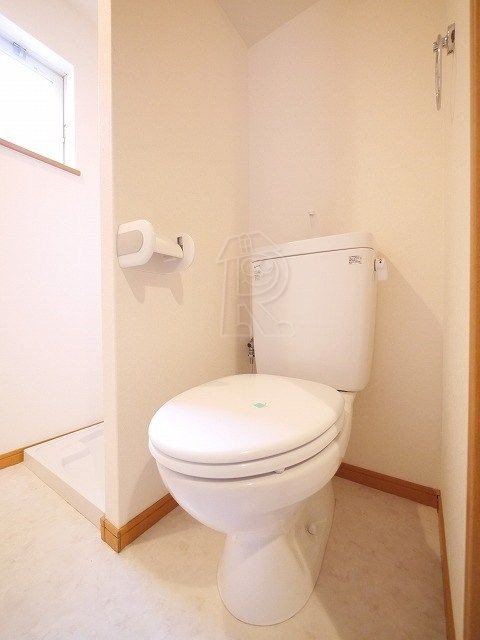コンフォートベネフィス福大前Ⅲのトイレ
