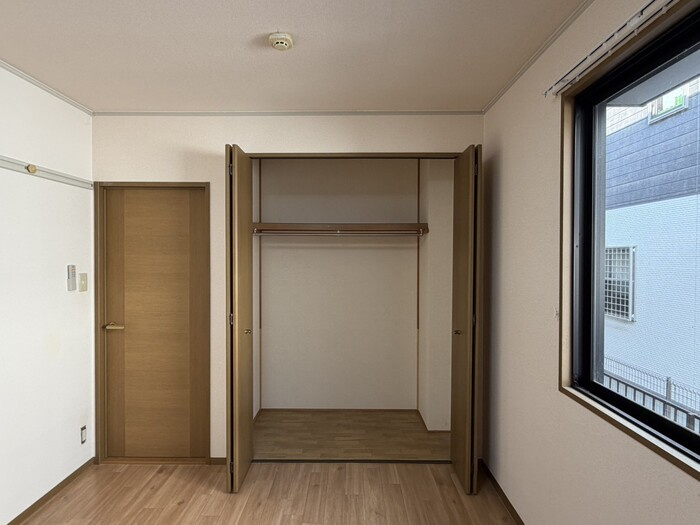 桜井市大字河西のアパートの収納