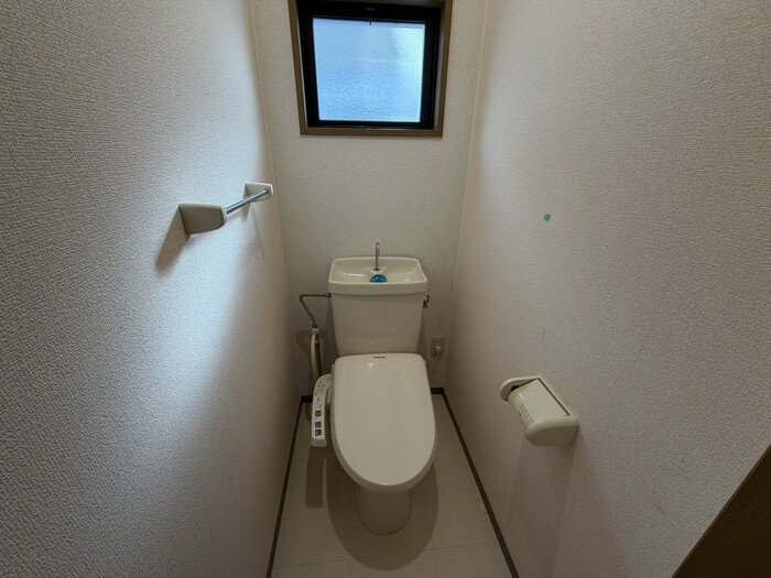 桜井市大字河西のアパートのトイレ