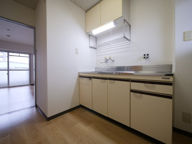 コープエスポワールⅠ棟のキッチン|※写真は別の部屋のものです。