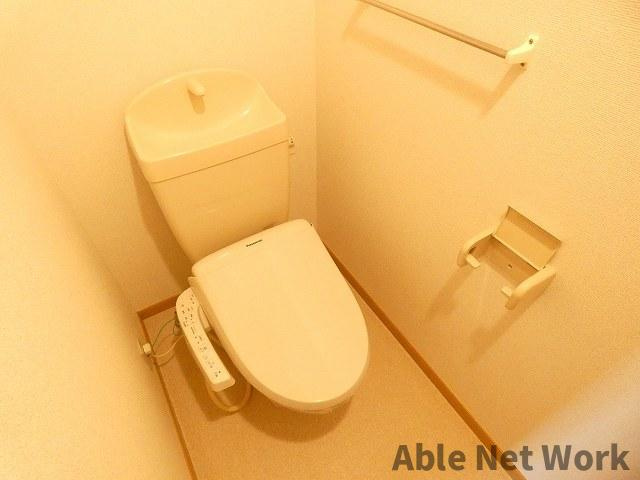 グラン　ヴェルジュBのトイレ|温水洗浄便座