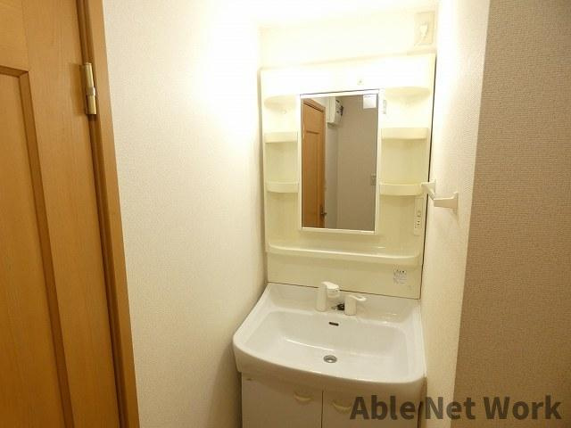 グラン　ヴェルジュBの洗面所|洗面化粧台