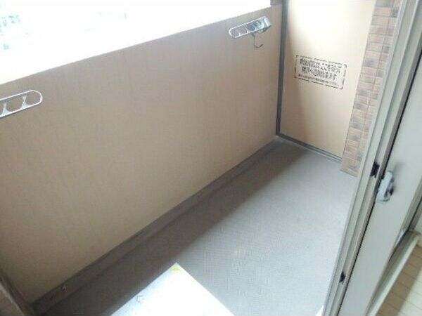 プレサンス桜通り葵のバルコニー