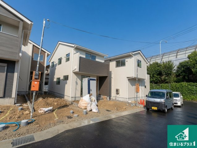 京都市山科区小山西御所町　第1期　新築一戸建ての外観|現在の進捗状況です！順調に作業進行中、完成が待ち遠しいです！詳細の間取り等、お気軽にお問い合わせください！