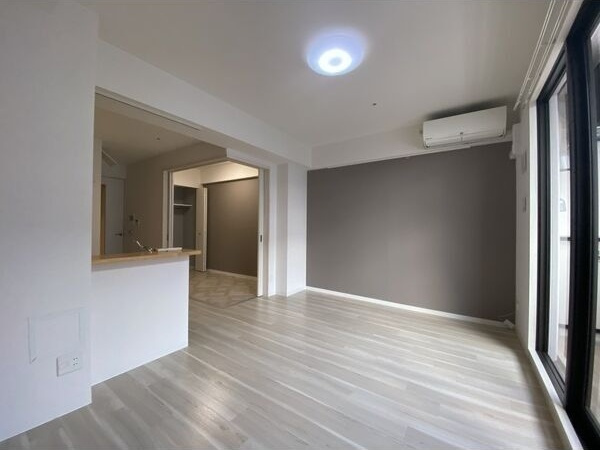 ポルタニグラ千種の居間・リビング