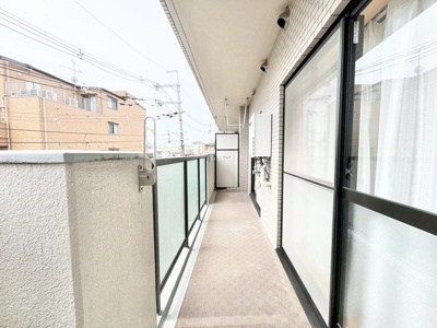 【バルコニー】 | グリーンエクセル柴原 | 物件購入の段取りを知りたいお客様には、「ご検討からご契約までの一連の流れ」をご説明させて頂きます。初めて物件購入を検討された方は、ぜひご参考になさって下さい。
