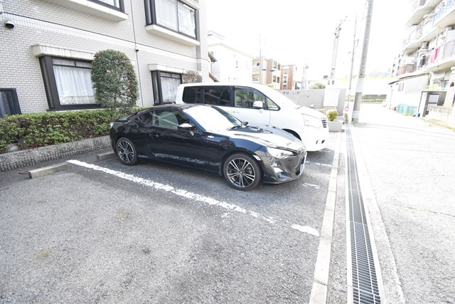 【駐車場】 | グリーンエクセル柴原 | エイブルだけの嬉しいサービス、ご用意しております。詳細は、お気軽に当社までお問合せ下さいませ！