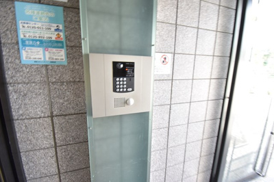 【防犯設備】 | グリーンエクセル柴原 | サイトに掲載されていない箇所の写真、撮影してお届けさせて頂きます！気になる物件で、見たい部分の画像が無い場合は、弊社スタッフまでご連絡下さいませ。お客様の気になる箇所を、カメラにて撮影して参ります！