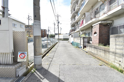 【周辺】 | グリーンエクセル柴原 | 現在ご返済中のカーローン・カードローン・教育ローンなどを住宅ローンに一本化したり、家具家電購入費用・引越し費用を住宅ローンと組み合わせるなど、お客さまにメリットの多い住宅ローンのご提案が可能です。
