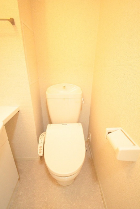 ウエストヒル氷川台3のトイレ