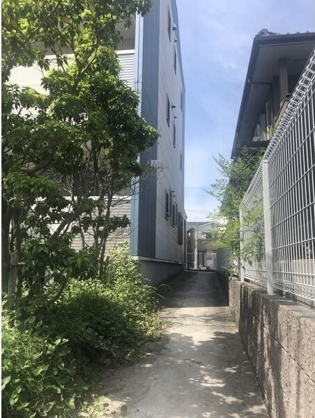 LAPUTAの周辺