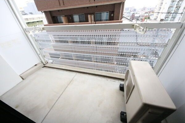スクエア名駅南のバルコニー