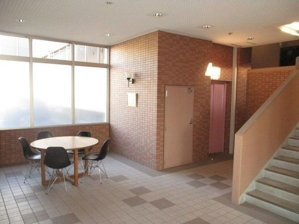 ドルチェ茶屋ヶ坂のロビー