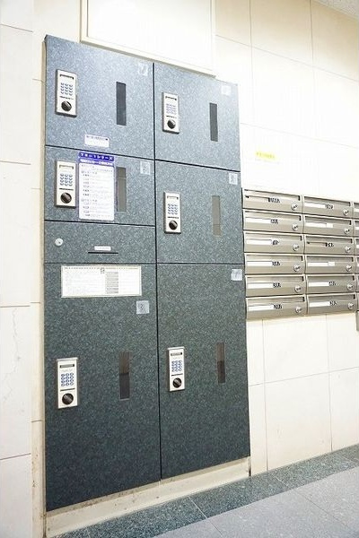 マルティーノ新栄のエントランス