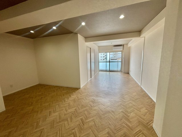クレアトーレ姫路駅前の居間・リビング
