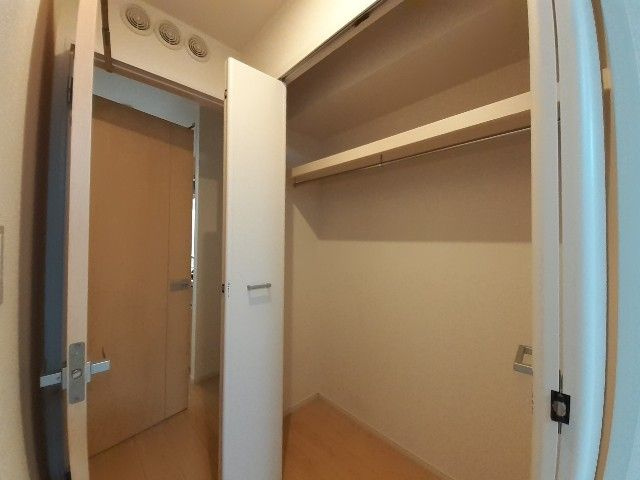 パセオ　ヴェルデの収納