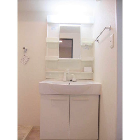 熊本市中央区萩原町の賃貸マンションの独立洗面台