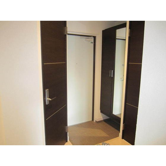 熊本市中央区萩原町の賃貸マンションの玄関