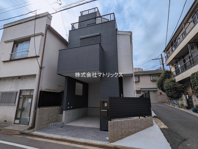 板橋区小茂根2丁目　屋上テラス×車庫付　ハイグレード住宅　限定1棟の外観