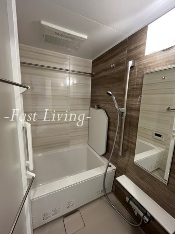 ルフォンプログレ神田プレミアの浴室