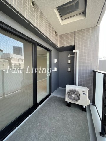 ルフォンプログレ神田プレミアのバルコニー