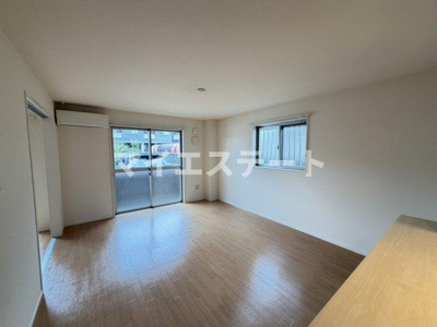 【居間・リビング】 | ピュアリー | 別部屋写真使用