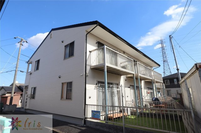 ウッディバードＢ棟の外観