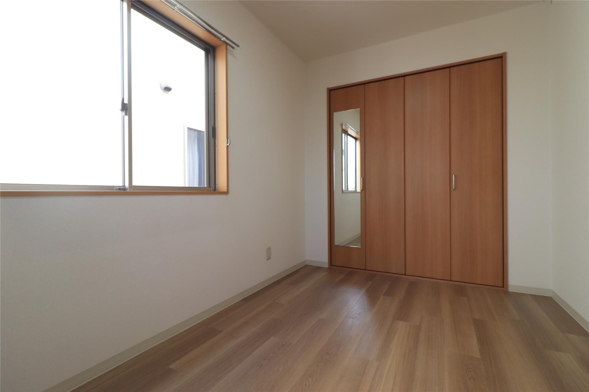 ウッディバードＢ棟の寝室