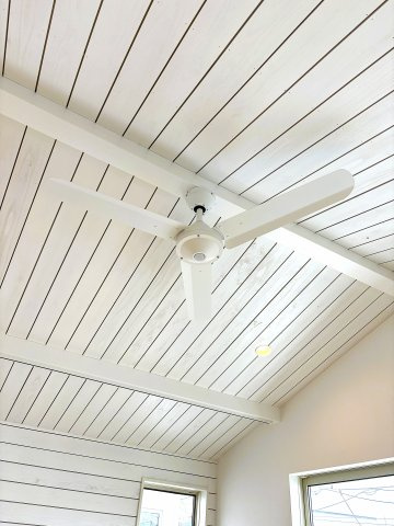 California Breeze — 辻堂東海岸の家の居間・リビング