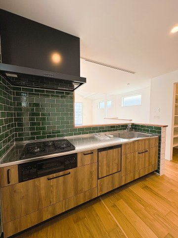 California Breeze — 辻堂東海岸の家の居間・リビング