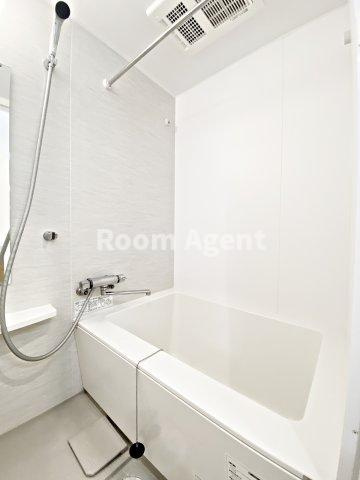 レジデンス東別院スクエアの浴室