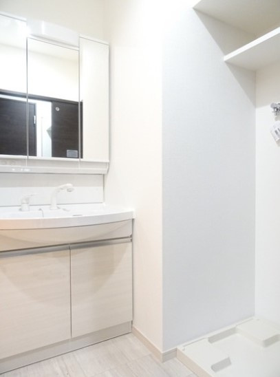 熊本市中央区水前寺３丁目の賃貸マンションの独立洗面台