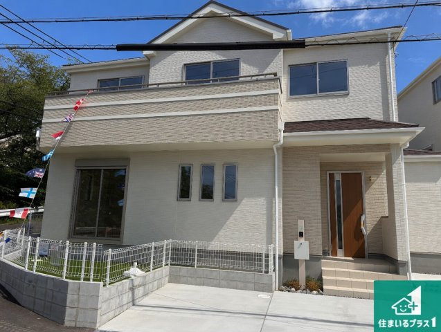 神戸市垂水区南多聞台　新築一戸建ての外観|安心の10年保証！外観を美しく保ち、雨水で汚れを落とします！気になることがありましたら、お気軽にお問い合わせください！