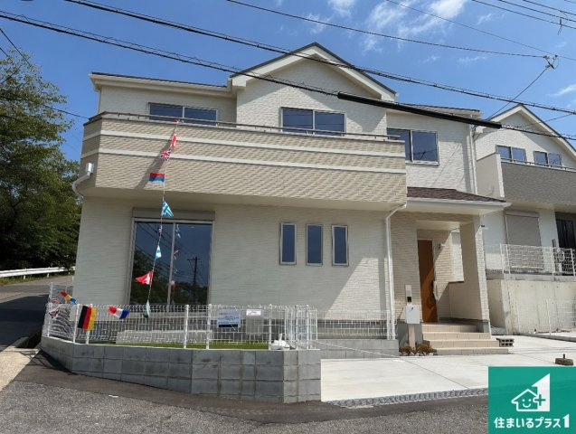 神戸市垂水区南多聞台　新築一戸建ての外観|お客様に長く安心して住んでいだだける事にこだわった家づくり！住んでからのアフターサービスにもしっかりと取り組んでいます！