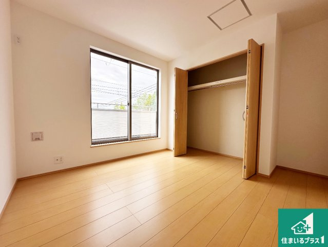 神戸市垂水区南多聞台　新築一戸建ての洋室|シンプルな洋室は、自分好みのインテリアが楽しめます♪ご家族とインテリアや家具を選びに行くのは新築購入時の醍醐味の一つです。ぜひお楽しみください♪