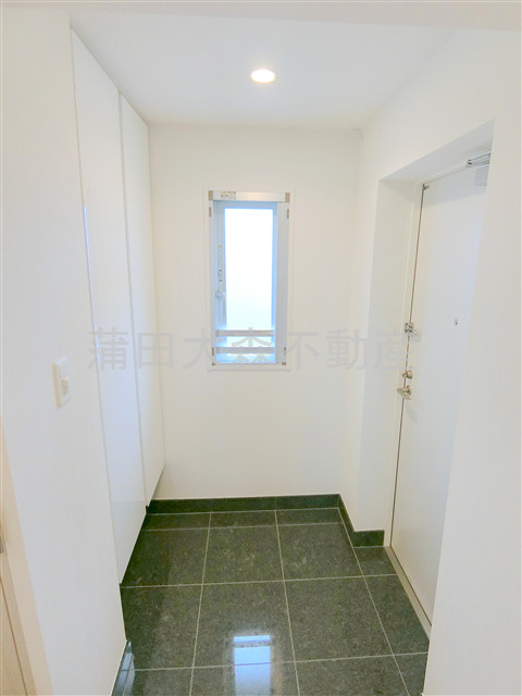 ステージグランデ多摩川の玄関|玄関　シューズBOX